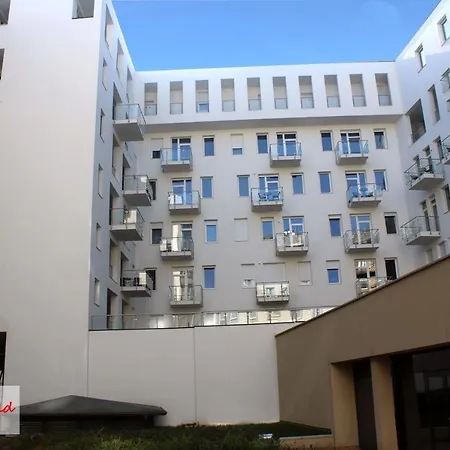 Art Trend Apartment's アパート